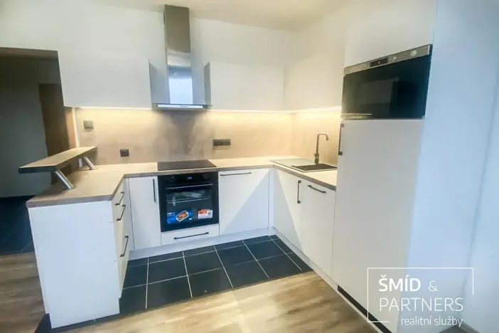 Pronájem bytu 1+1, Praha - Chodov, Bachova, 31 m2