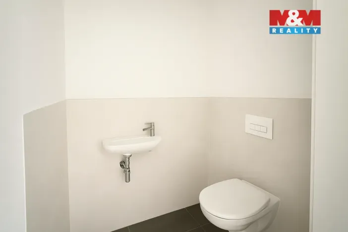 Pronájem bytu 2+kk, Praha, Tupolevova, 61 m2