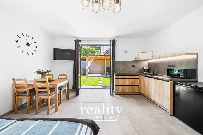 Prodej rodinného domu, Perná, 205 m2