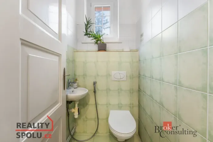 Prodej bytu 3+1, Liberec - Liberec V-Kristiánov, Husova, 90 m2