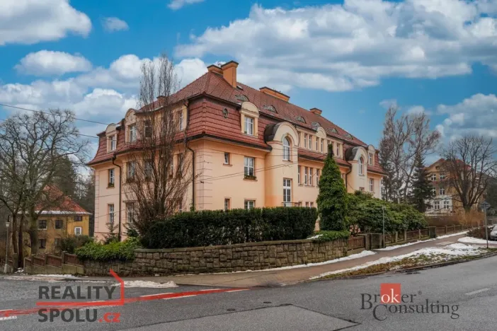 Prodej bytu 3+1, Liberec - Liberec V-Kristiánov, Husova, 90 m2