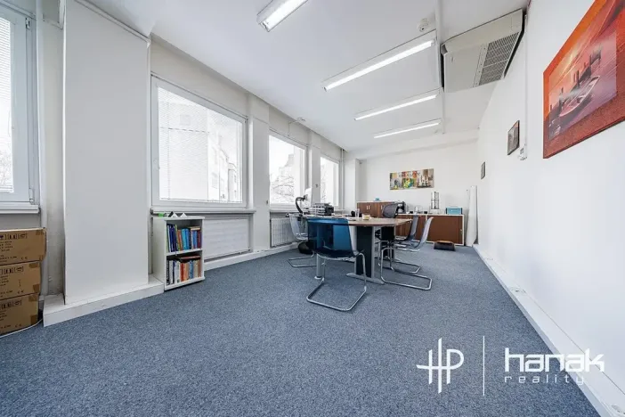 Pronájem kanceláře, Olomouc, Karolíny Světlé, 50 m2