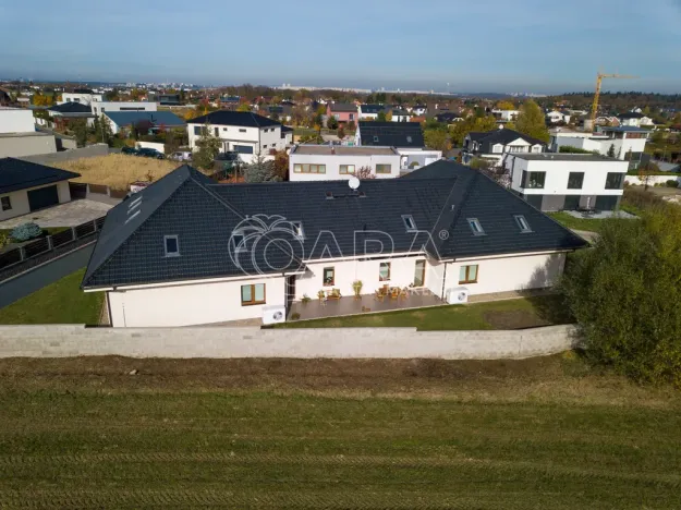 Prodej rodinného domu, Jesenice, Papoušková, 695 m2