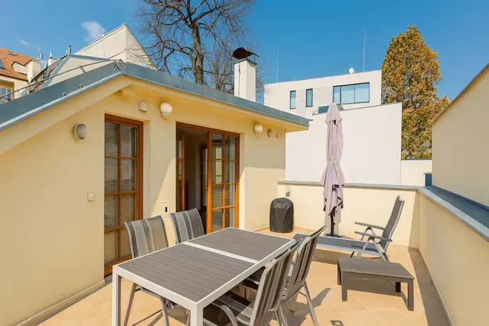 Pronájem kanceláře, Praha, 121 m2