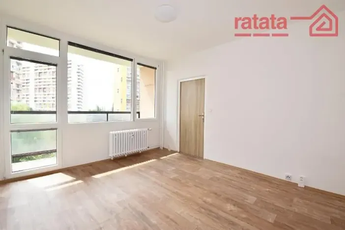 Pronájem bytu 1+1, Chomutov, Březenecká, 33 m2