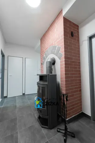 Pronájem bytu 2+1, Rousínov, Velešovická, 70 m2