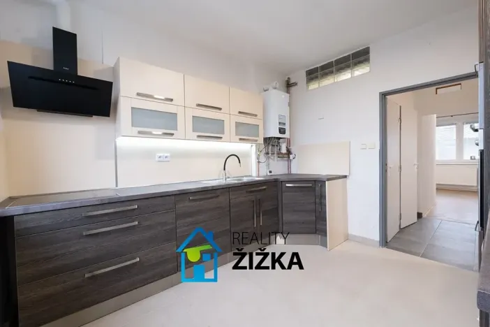 Pronájem bytu 2+1, Rousínov, Velešovická, 70 m2