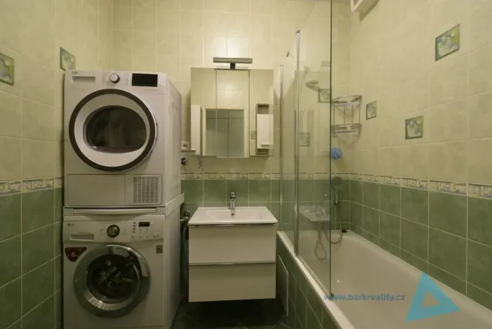 Pronájem bytu 4+kk, Nová Paka, P. Bezruče, 87 m2