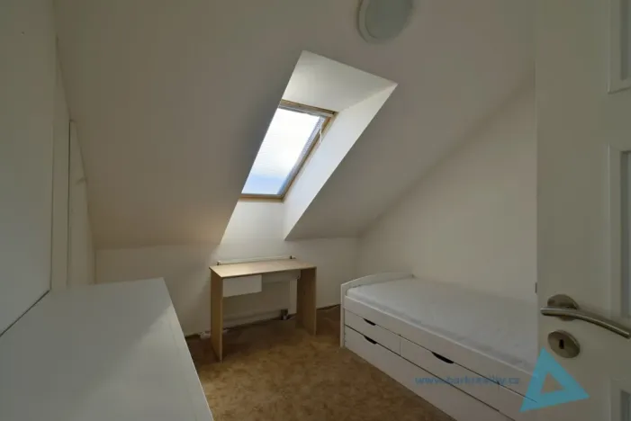 Pronájem bytu 4+kk, Nová Paka, P. Bezruče, 87 m2