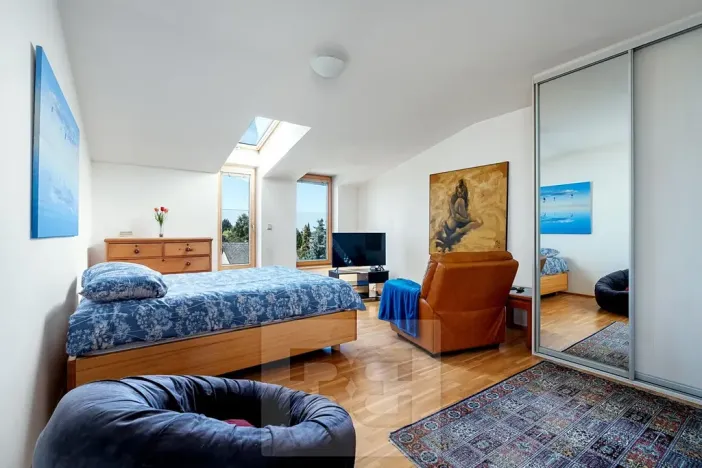 Prodej bytu 6+kk a větší, Průhonice, Uhříněveská, 264 m2