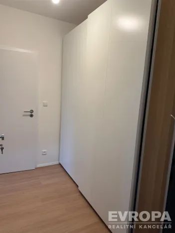 Pronájem bytu 1+kk, Jablonec nad Nisou, U Jeslí, 29 m2