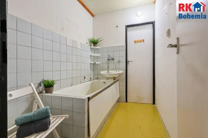 Pronájem bytu 3+1, Praha - Kobylisy, Šiškova, 68 m2