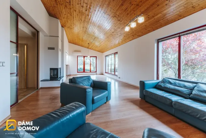 Prodej rodinného domu, Pohořelice, Školní, 350 m2