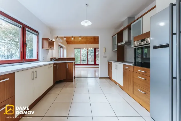 Prodej rodinného domu, Pohořelice, Školní, 350 m2