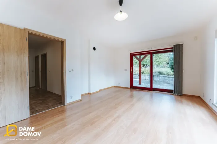 Prodej rodinného domu, Pohořelice, Školní, 350 m2