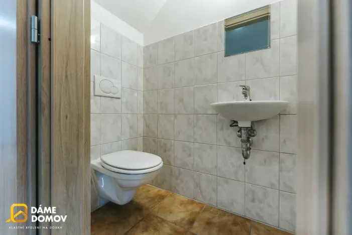 Prodej rodinného domu, Pohořelice, Školní, 350 m2