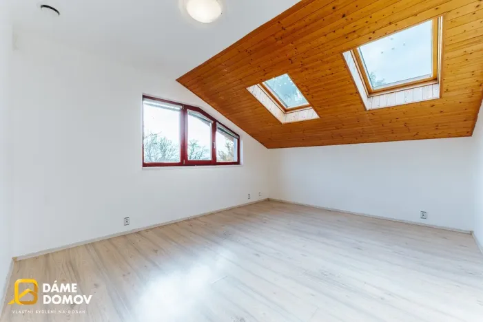 Prodej rodinného domu, Pohořelice, Školní, 350 m2