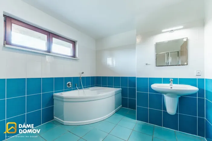 Prodej rodinného domu, Pohořelice, Školní, 350 m2