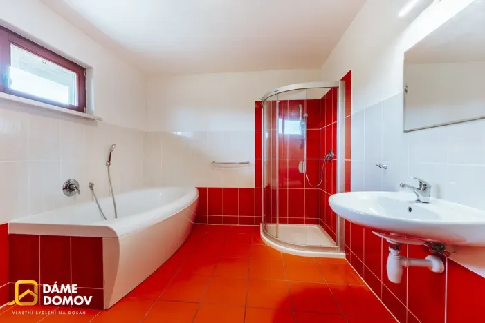 Prodej rodinného domu, Pohořelice, Školní, 350 m2