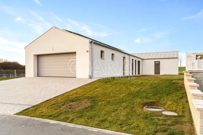 Prodej rodinného domu, Radějovice - Olešky, 218 m2