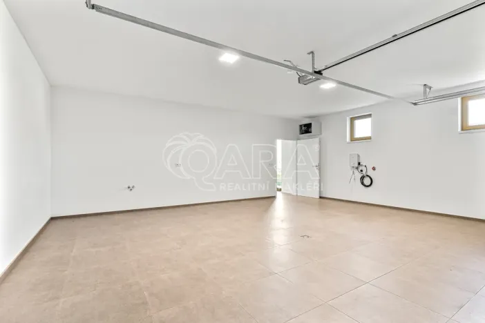 Prodej rodinného domu, Radějovice - Olešky, 218 m2