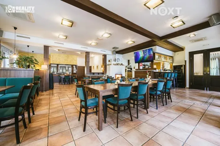 Prodej ubytování, Račice-Pístovice, 304 m2