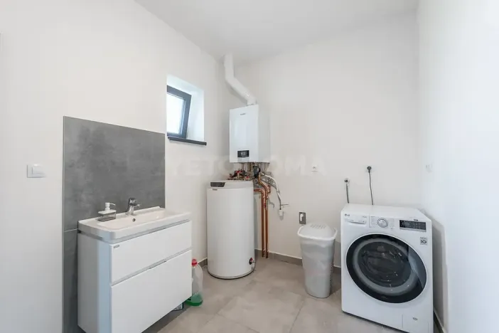 Prodej rodinného domu, Kornatice, 270 m2