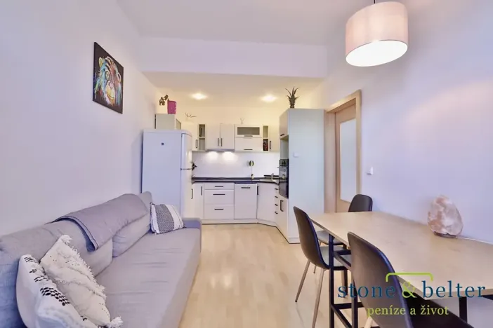 Pronájem bytu 1+1, Praha - Smíchov, Na Skalce, 48 m2