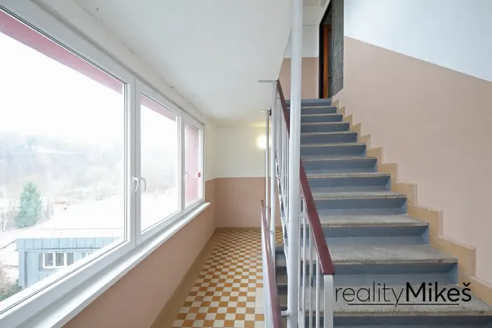 Prodej bytu 3+1, Železný Brod, Na Vápence, 73 m2