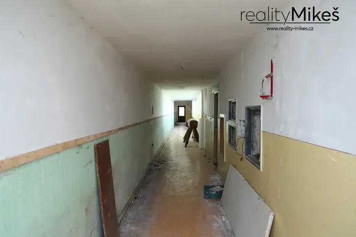 Prodej komerční nemovitosti, Liberec, Výletní, 1088 m2