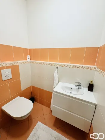 Pronájem bytu 3+kk, Praha, Hornoměcholupská, 65 m2
