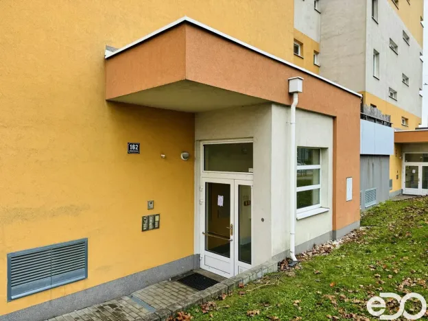 Pronájem bytu 3+kk, Praha, Hornoměcholupská, 65 m2
