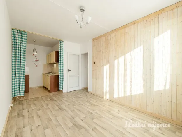 Pronájem bytu 2+kk, Praha - Záběhlice, Jetelová, 40 m2