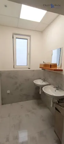 Pronájem obchodního prostoru, Přerov, Škodova, 351 m2