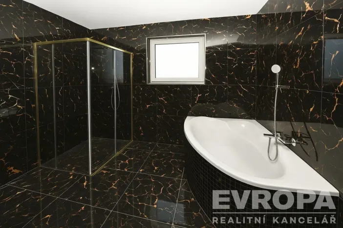 Prodej rodinného domu, Sulice - Hlubočinka, Na Okruhu, 247 m2