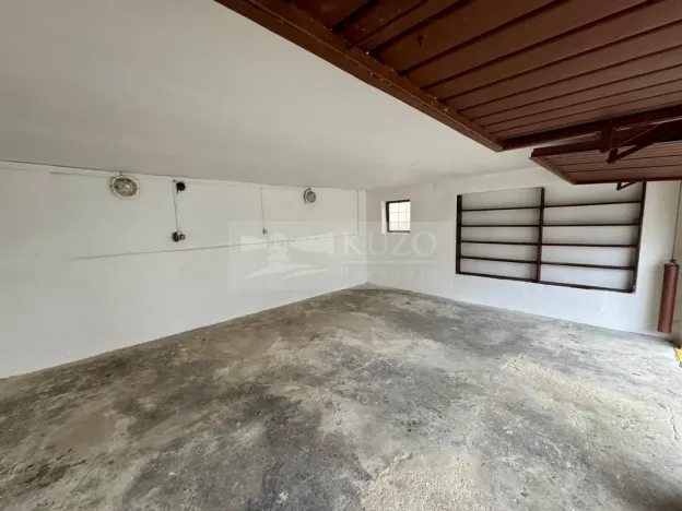 Pronájem garáže, Mladá Boleslav, 29 m2