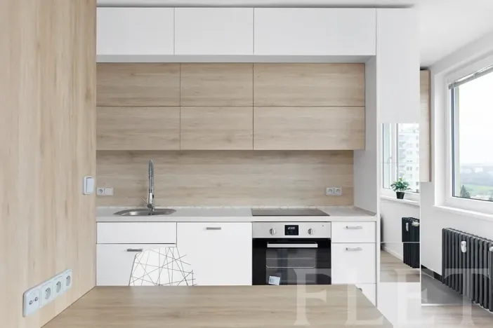 Pronájem bytu 1+kk, Praha - Záběhlice, Topolová, 31 m2