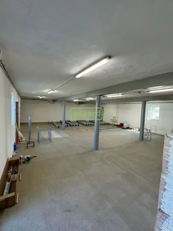 Pronájem obchodního prostoru, Líšnice, 124 m2