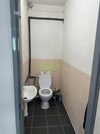 Pronájem obchodního prostoru, Líšnice, 124 m2