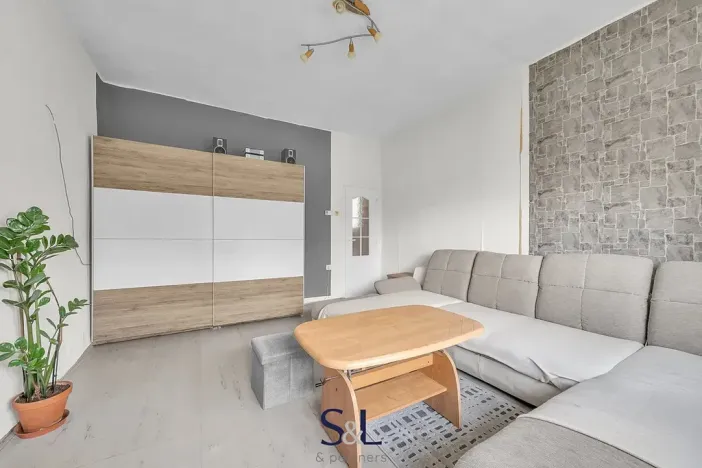 Prodej bytu 2+1, Velké Březno, 47 m2