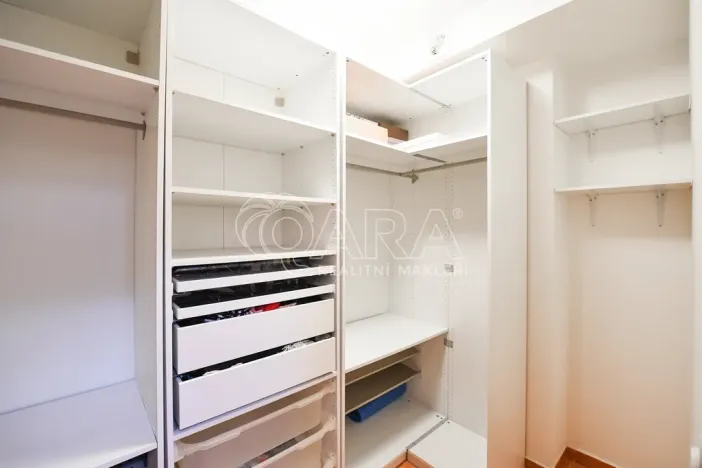 Pronájem bytu 3+kk, Praha - Uhříněves, Nové náměstí, 91 m2