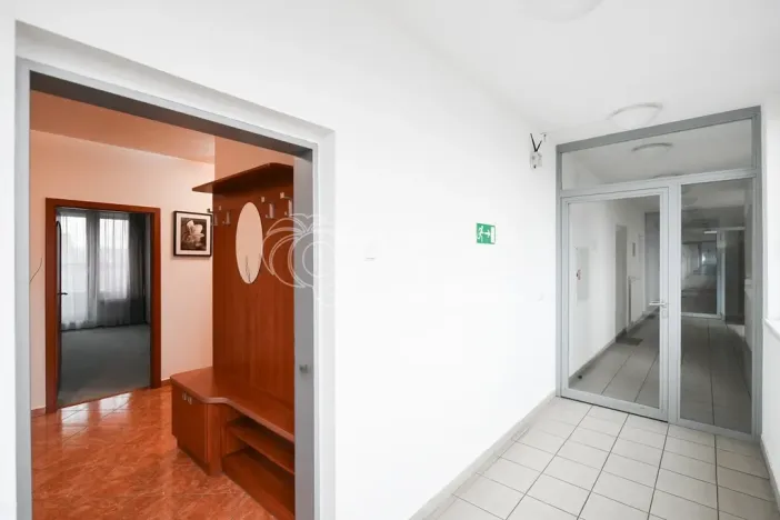 Pronájem bytu 3+kk, Praha - Uhříněves, Nové náměstí, 91 m2