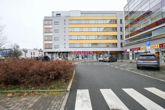 Pronájem bytu 3+kk, Praha - Uhříněves, Nové náměstí, 91 m2