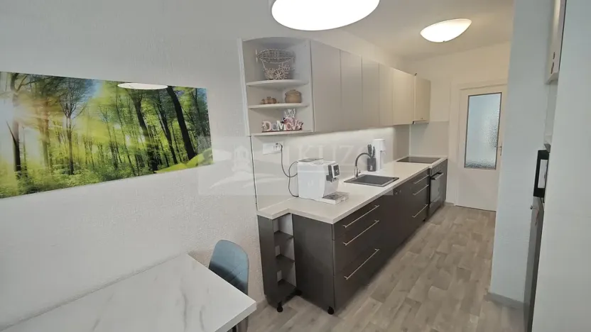 Prodej bytu 3+1, Praha, Livornská, 73 m2