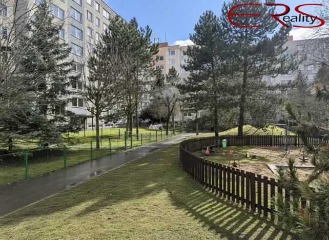 Prodej bytu 3+1, Praha - Hlubočepy, Lamačova, 62 m2