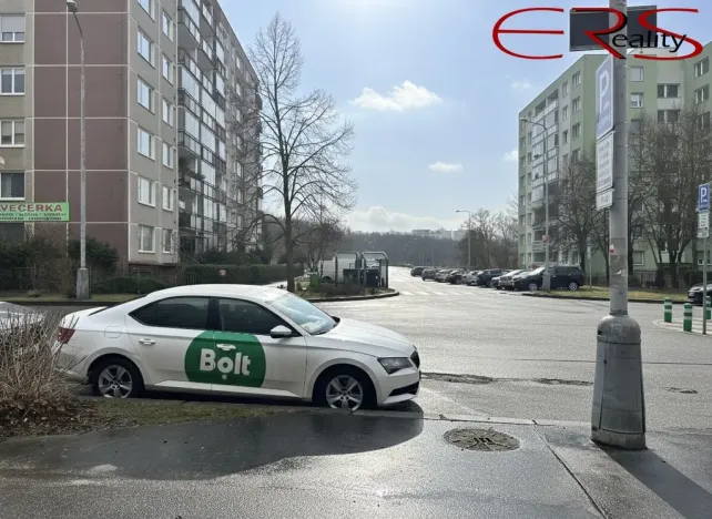 Prodej bytu 3+1, Praha - Hlubočepy, Lamačova, 62 m2