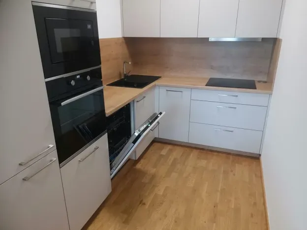 Pronájem bytu 2+kk, Třeboň - Třeboň II, Lázeňská, 65 m2