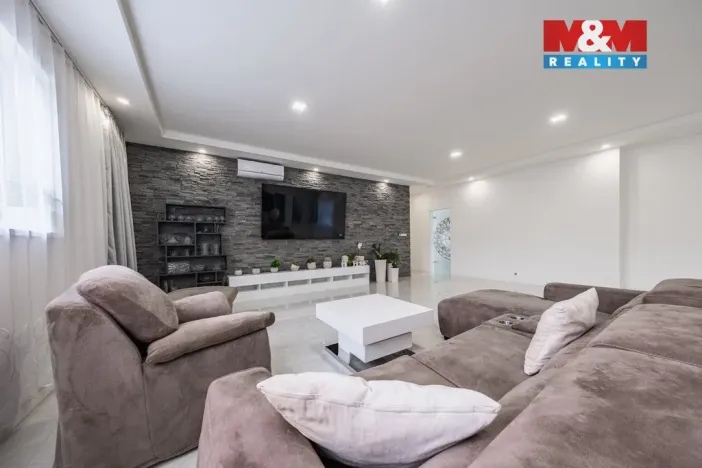 Prodej rodinného domu, Rostoklaty - Nová Ves II, 166 m2