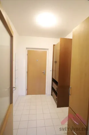 Pronájem bytu 1+kk, Praha - Vysočany, bratří Dohalských, 42 m2