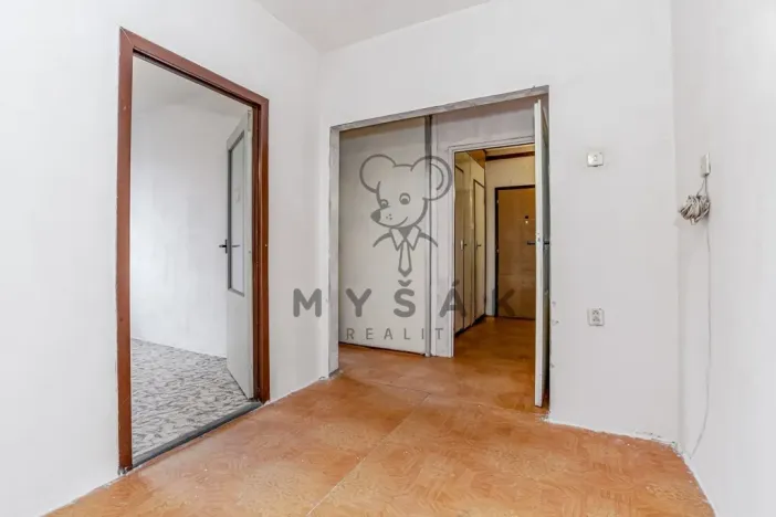 Prodej bytu 3+1, Horní Planá, Sídliště Míru, 71 m2